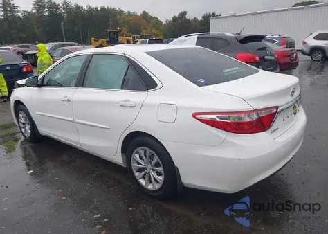 2017 Toyota Camry Le z USA, uszkodzony, nr VIN 4T1BF1FK4HU699039